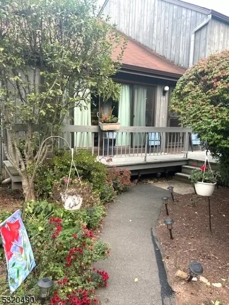 299 Gemini Dr #2A, Hillsborough, NJ 08844