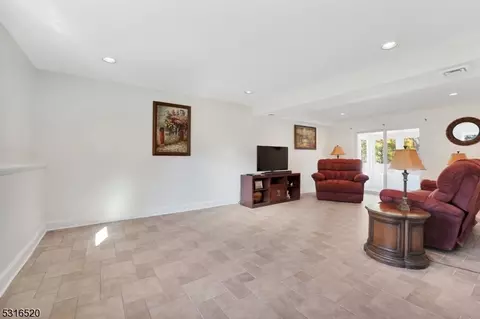22 Normandy Rd, Montville Twp, NJ 07058 photo 14