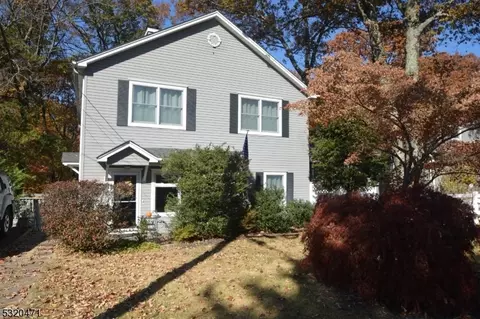 90 Cayuga Ave, Rockaway Twp, NJ 07866