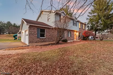 43 Bowerstown Rd, Washington, NJ 07882