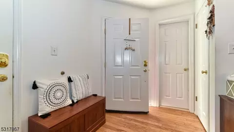 219 Warbler Dr #219, Wayne, NJ 07470 photo 5