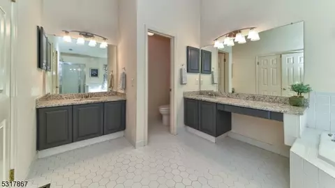 219 Warbler Dr #219, Wayne, NJ 07470 photo 19