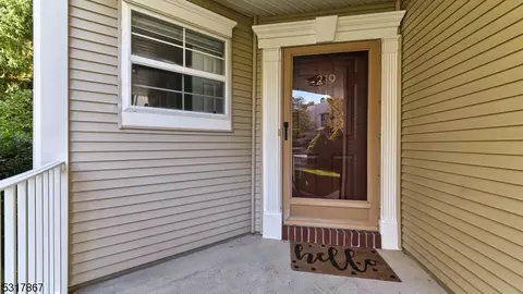 219 Warbler Dr #219, Wayne, NJ 07470 photo 4