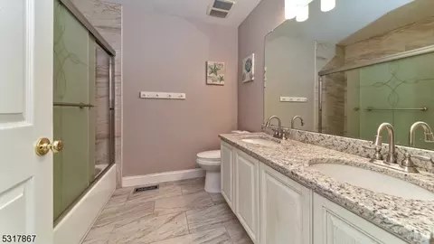 219 Warbler Dr #219, Wayne, NJ 07470 photo 23