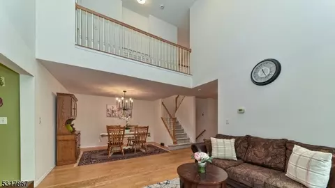219 Warbler Dr #219, Wayne, NJ 07470 photo 8
