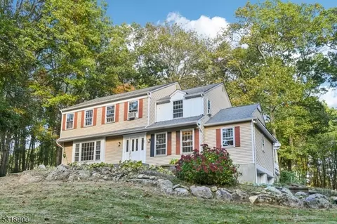 80 Lozier Rd, Mount Olive, NJ 07828