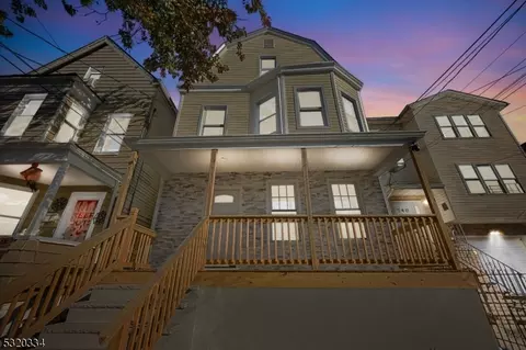 738 S 15th St, Newark, NJ 07103