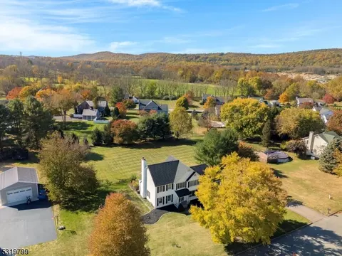 10 Odessa Dr, Independence Twp, NJ 07838