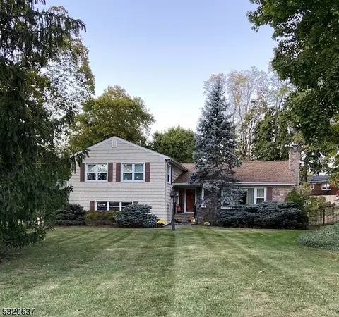 7 Catalpa Rd, Morristown, NJ 07960
