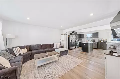 30 E Jones Ave, Beverly, NJ 08010 photo 4