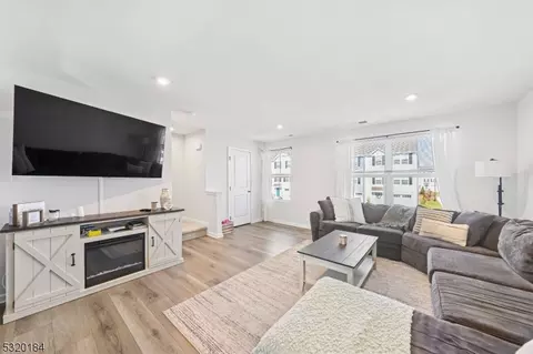 30 E Jones Ave, Beverly, NJ 08010 photo 2