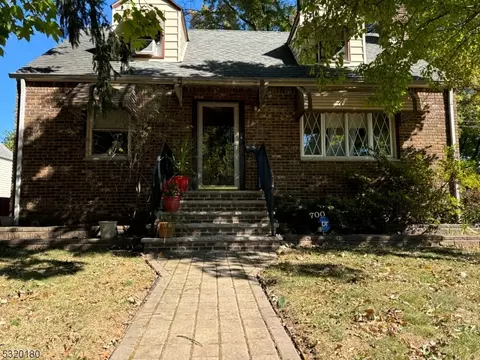700 Mccandless St, Linden, NJ 07036