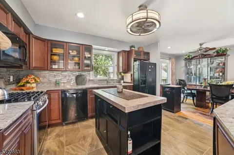 1611 Maple Ave, South Plainfield, NJ 07080