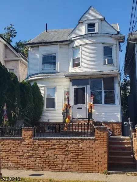 322 E 30th St #2, Paterson, NJ 07504