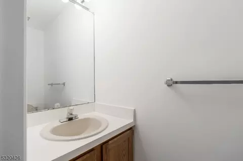 9 Eton Ct, Bedminster, NJ 07921 photo 23