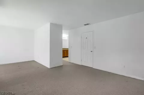 9 Eton Ct, Bedminster, NJ 07921 photo 16