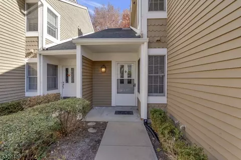 9 Eton Ct, Bedminster, NJ 07921 photo 24