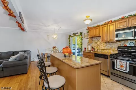 17 Stylon Rd, Wayne, NJ 07470 photo 12