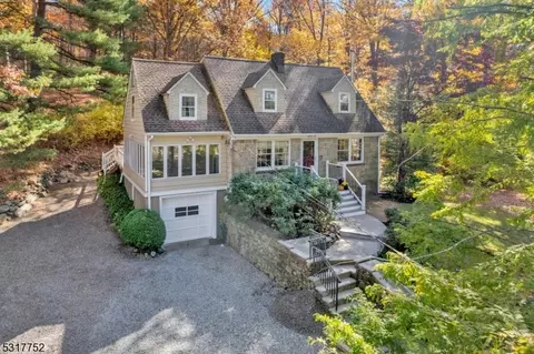 402 Powerville Rd, Boonton, NJ 07005