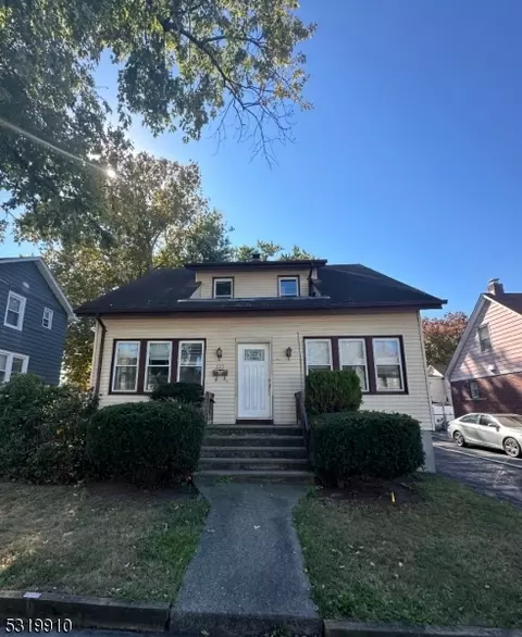 335 Parker Ave, Hackensack, NJ 07601