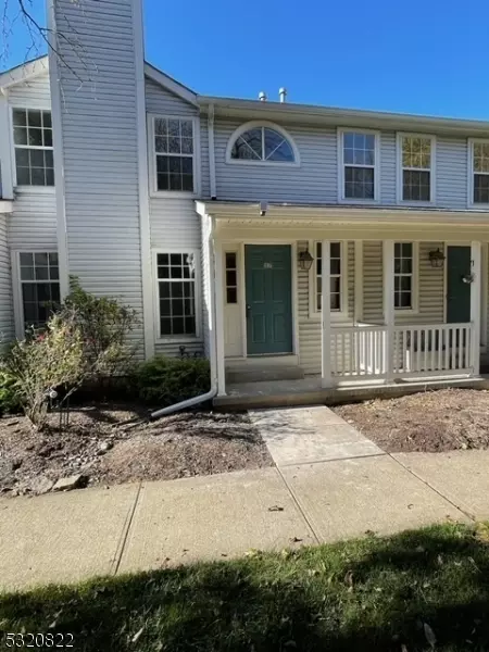 17 Green Heron Dr, Hackettstown, NJ 07840
