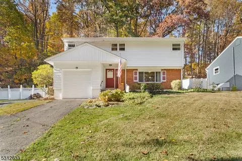 51 Mount Arlington Rd, Roxbury Twp, NJ 07852