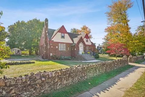 7-02 Morlot Ave, Fair Lawn, NJ 07410