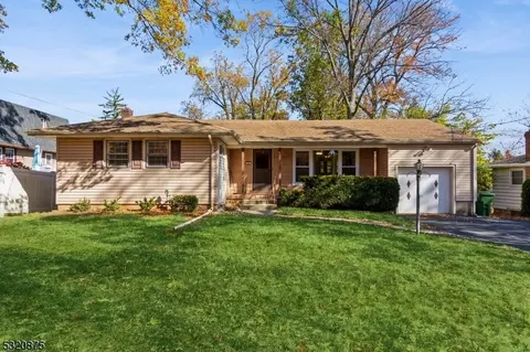 36 Cedar St, Edison, NJ 08820 photo 2