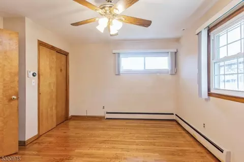 36 Cedar St, Edison, NJ 08820 photo 3