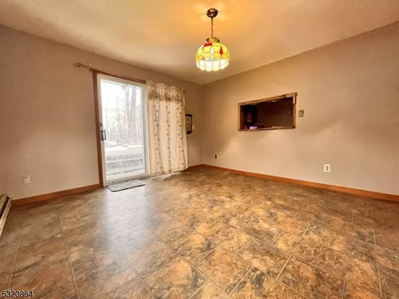  151 Barry Dr N, Vernon Twp, NJ 07422 photo 11