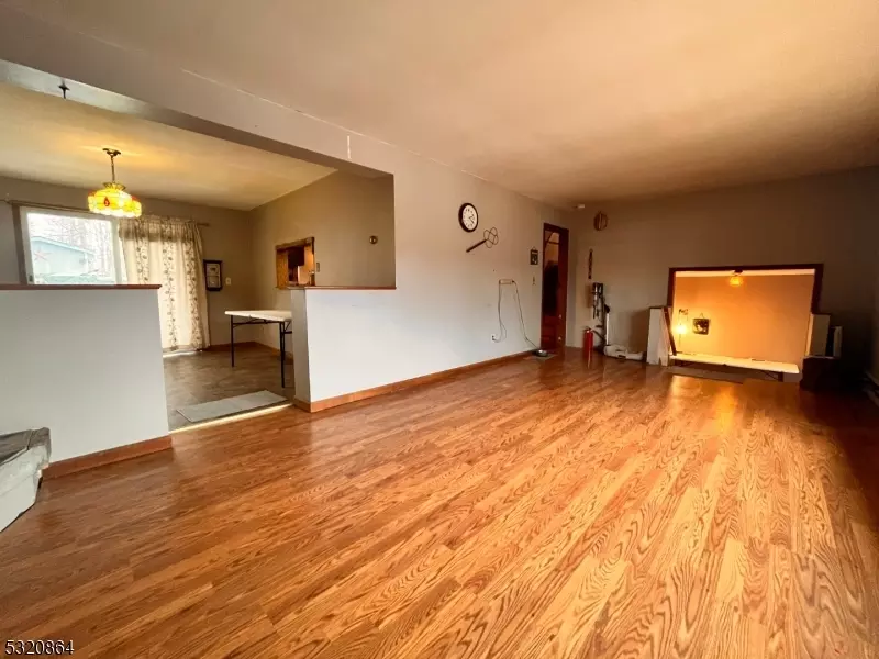  151 Barry Dr N, Vernon Twp, NJ 07422 photo 9