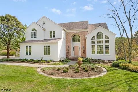 91 W Valley Brook Rd, Califon, NJ 07830