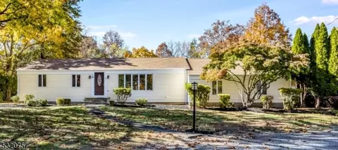 15 Oldwick Rd, Readington Twp, NJ 08889
