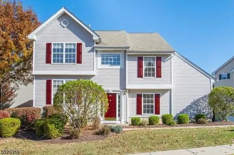 60 Brock Ln, Hackettstown, NJ 07840