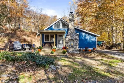 1 Tannery Rd, Hardwick Twp, NJ 07825