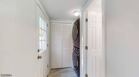 8 Cayuga Trl, Wayne, NJ 07470 photo 11