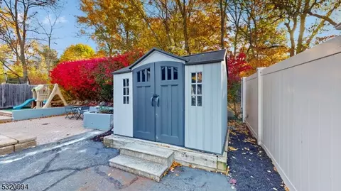 8 Cayuga Trl, Wayne, NJ 07470 photo 27