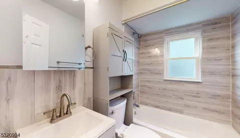 8 Cayuga Trl, Wayne, NJ 07470 photo 21