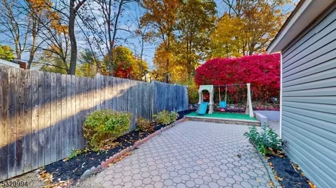 8 Cayuga Trl, Wayne, NJ 07470 photo 26
