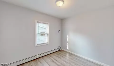 8 Cayuga Trl, Wayne, NJ 07470 photo 18