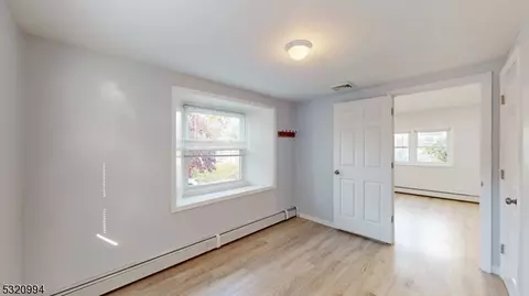 8 Cayuga Trl, Wayne, NJ 07470 photo 14