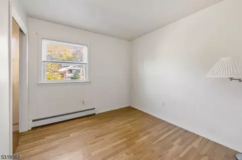 33 Crescent Rd, Wanaque, NJ 07465 photo 17