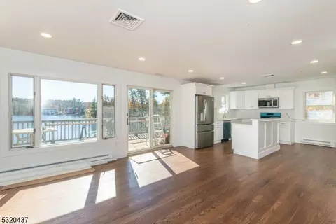 202- D Lake Shr, Montague, NJ 07827
