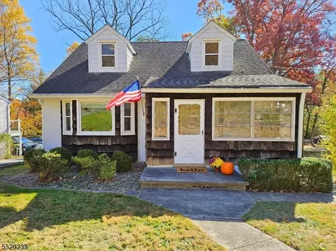 80 Reinman Rd, Warren, NJ 07059
