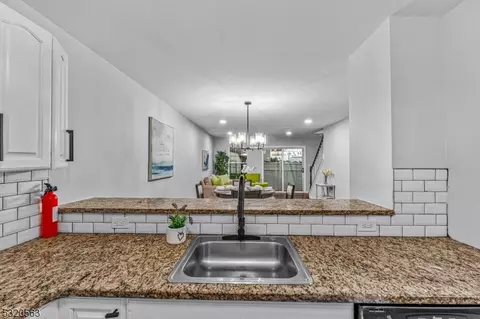 108 Berry St, Hackensack, NJ 07601 photo 5