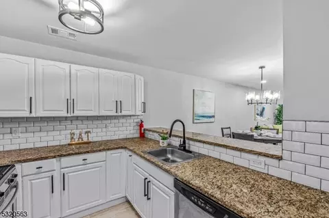 108 Berry St, Hackensack, NJ 07601 photo 8