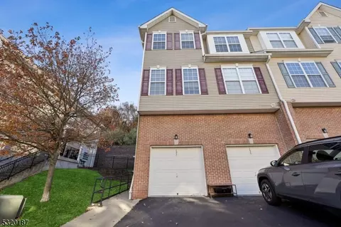 137 Conover Ter, Lebanon, NJ 08833