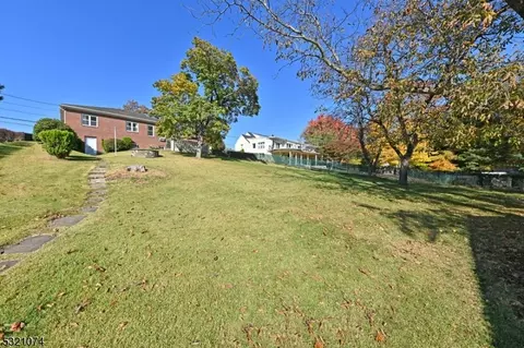 80 Forest Ave, Paramus, NJ 07652 photo 5