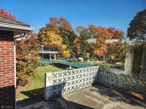 80 Forest Ave, Paramus, NJ 07652 photo 35