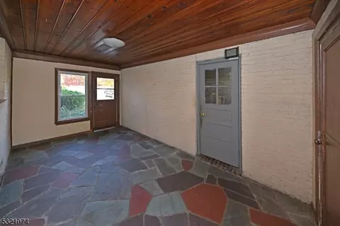 80 Forest Ave, Paramus, NJ 07652 photo 25